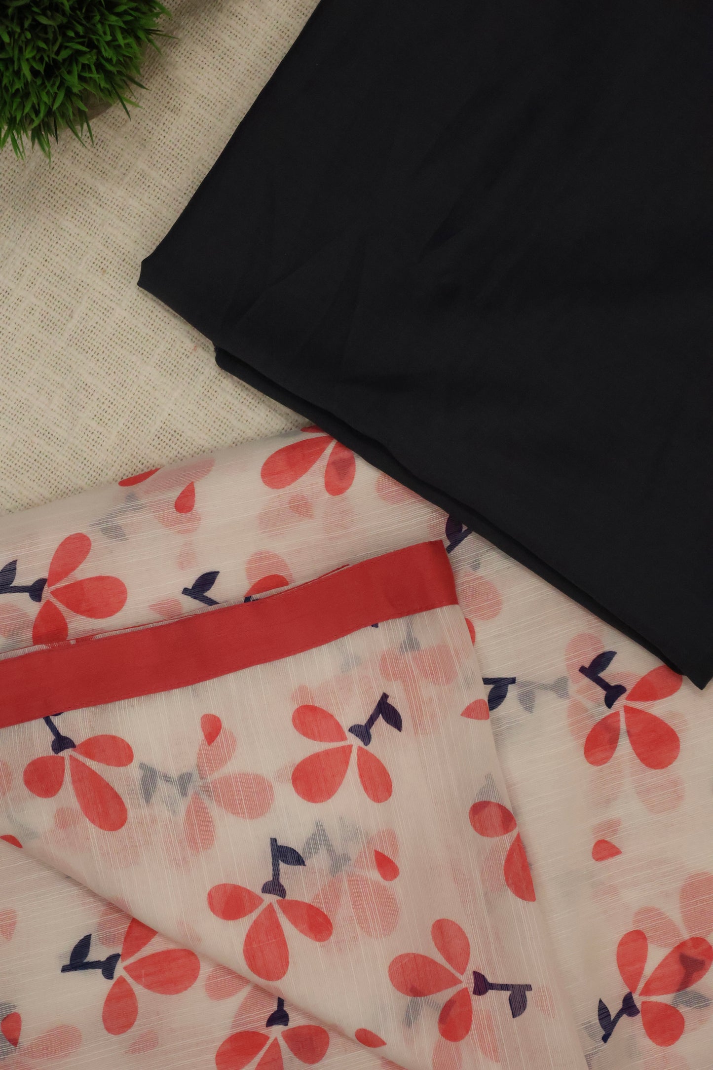 pink pearl Printed linen base saree