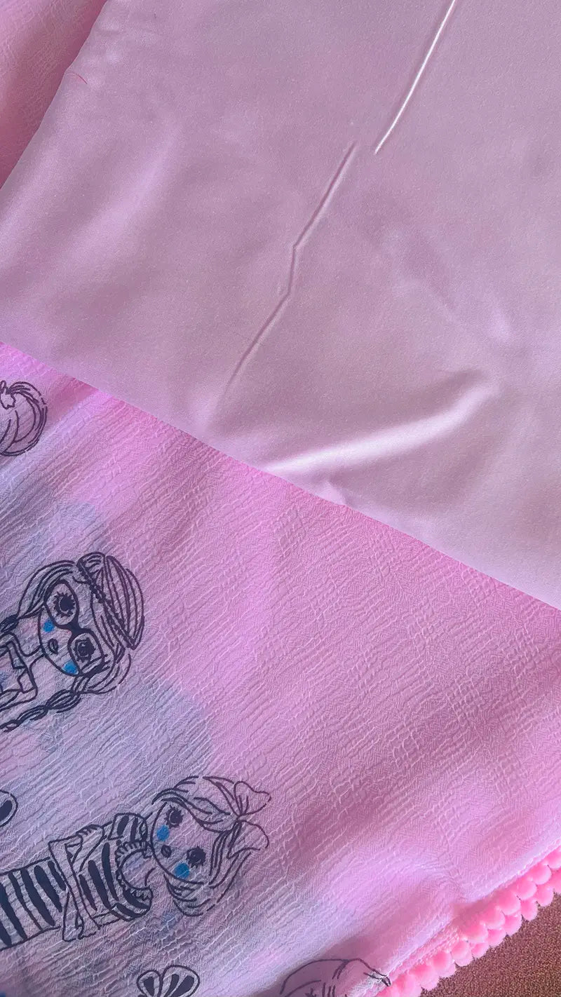 Blouse piece with pink chiffon saree