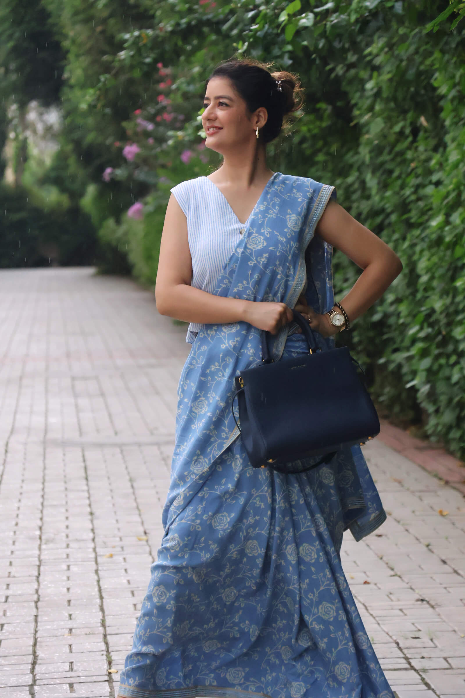 Rare Blue Rose Muslin print saree