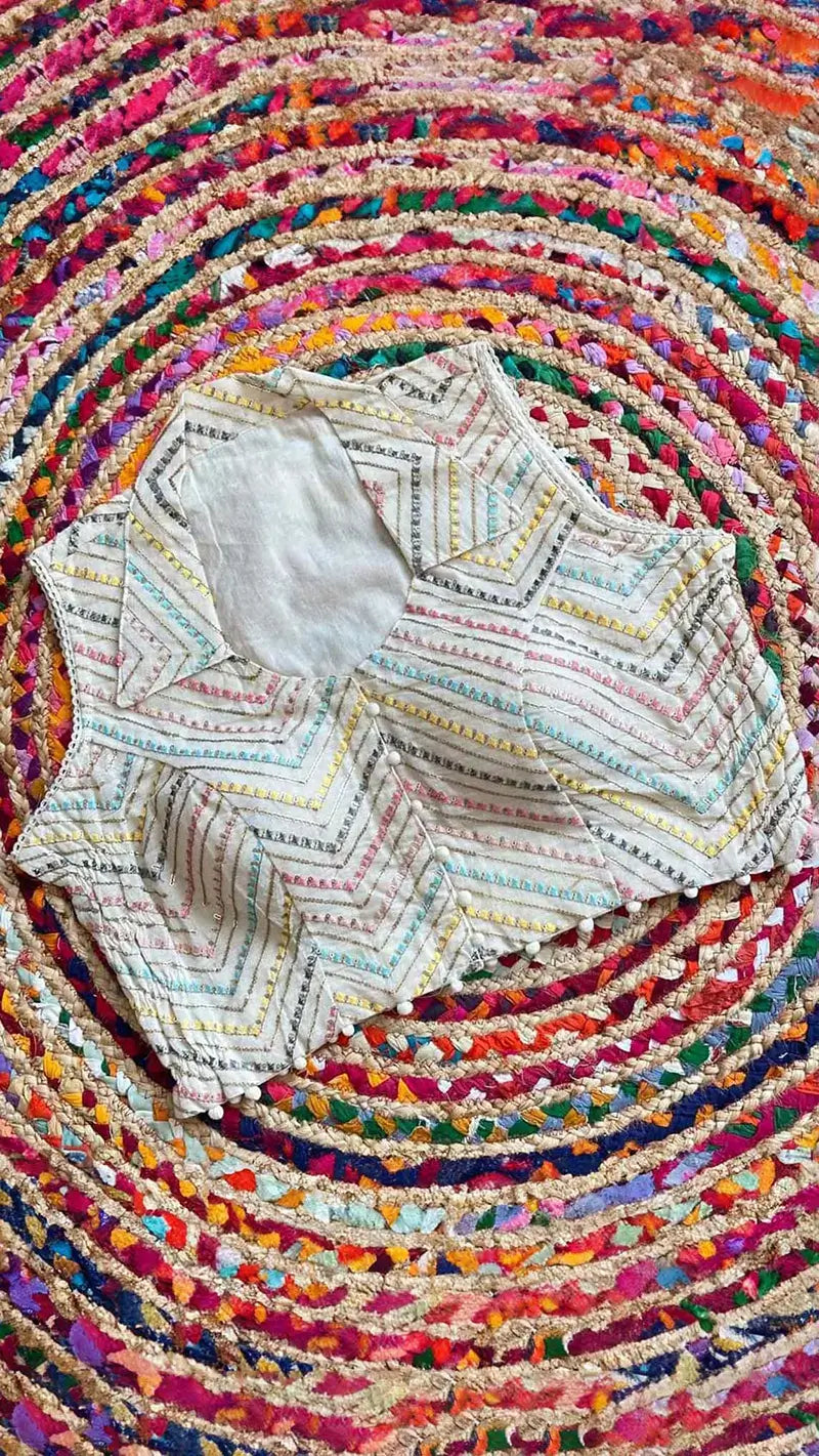 Bold Zigzag Embroidered Collar Neck Cotton Padded Blouse