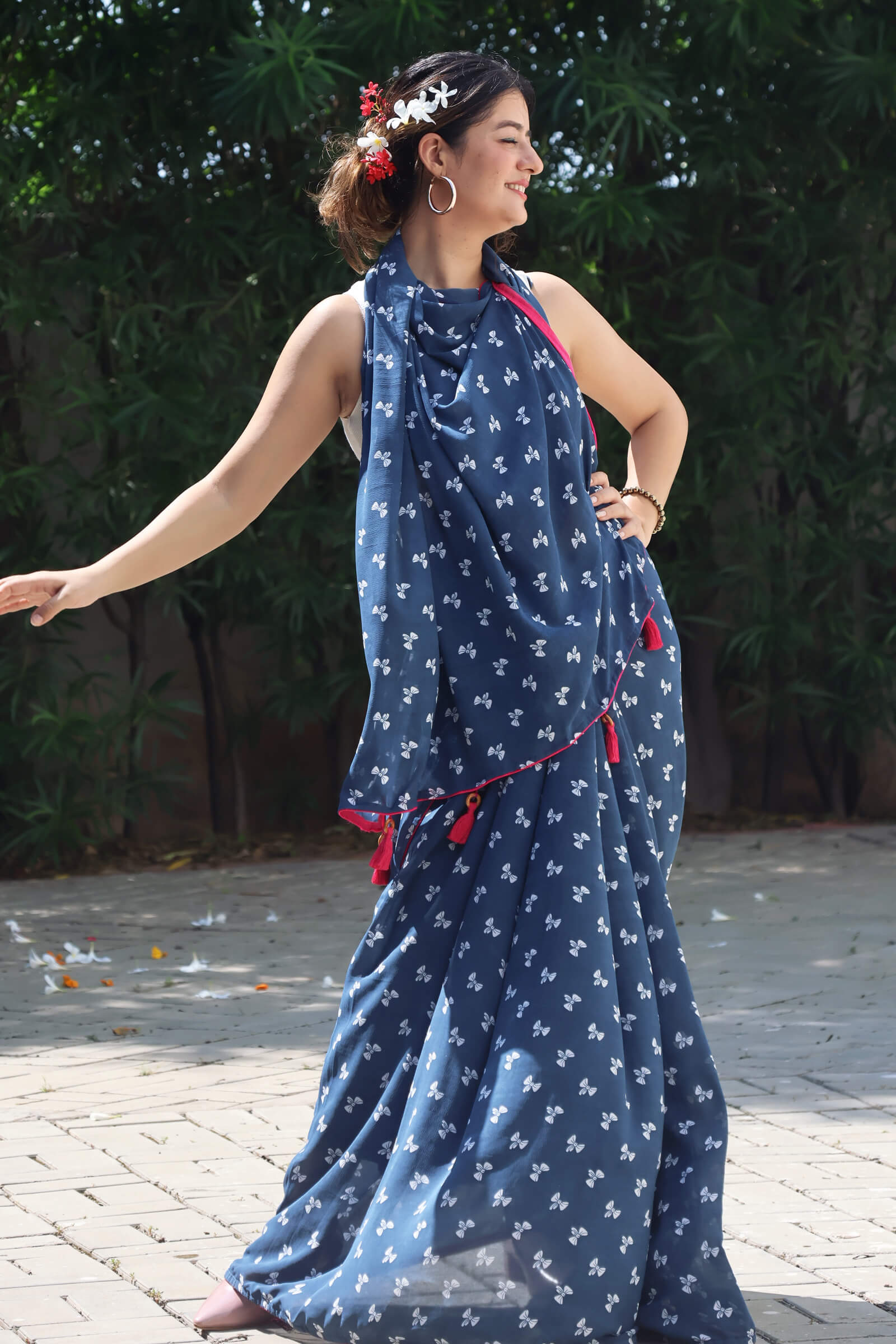Bow Printed georgette saree with blouse