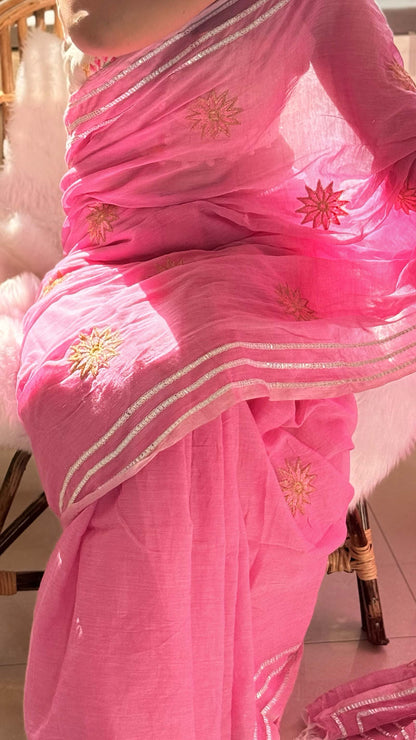 Gulabi Glimmer – Hand Embroidered Mul Cotton Saree With Silver Zari Lines & Tassels