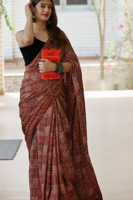 Queen Modal Ajrakh print saree