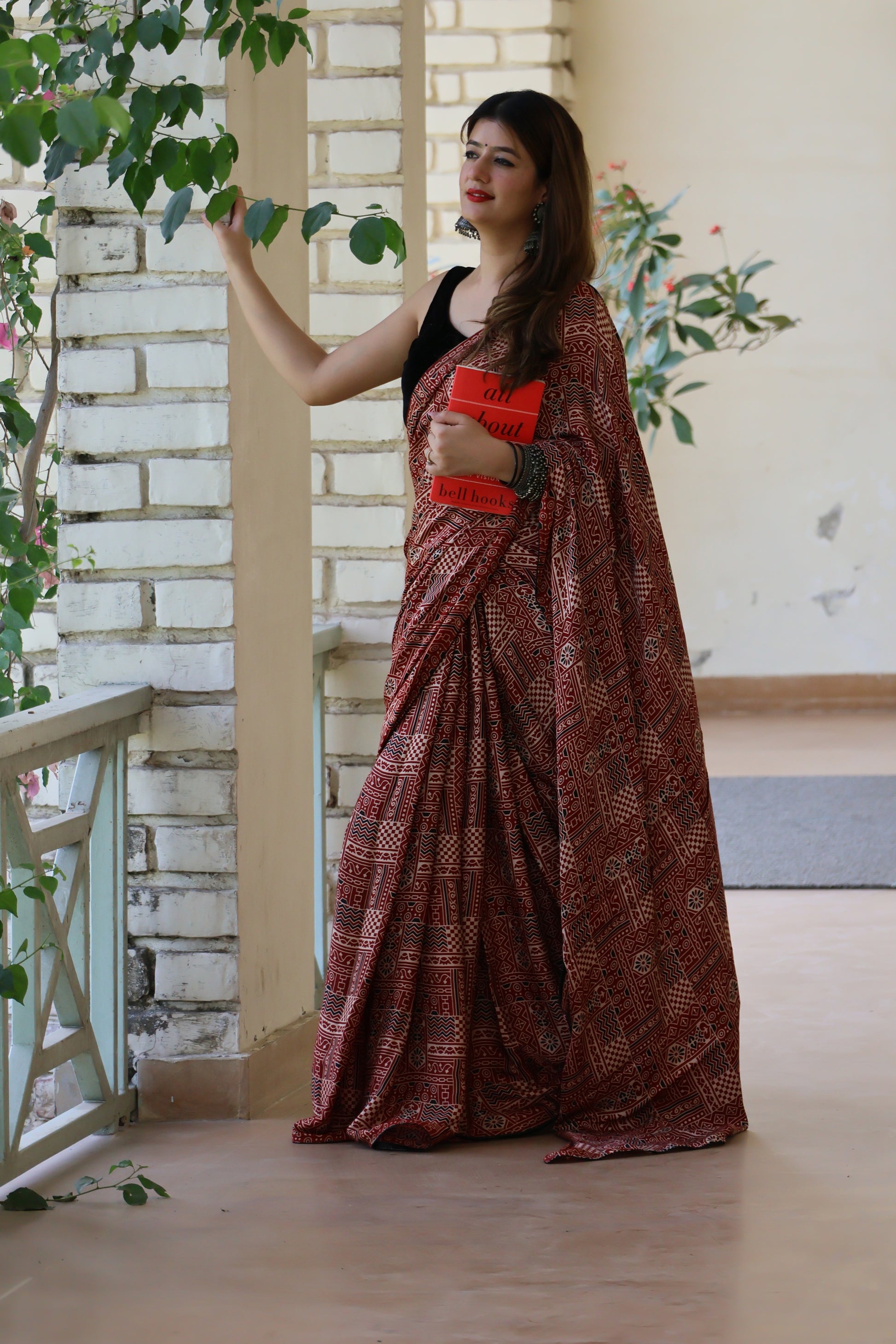 Queen Modal Ajrakh print saree