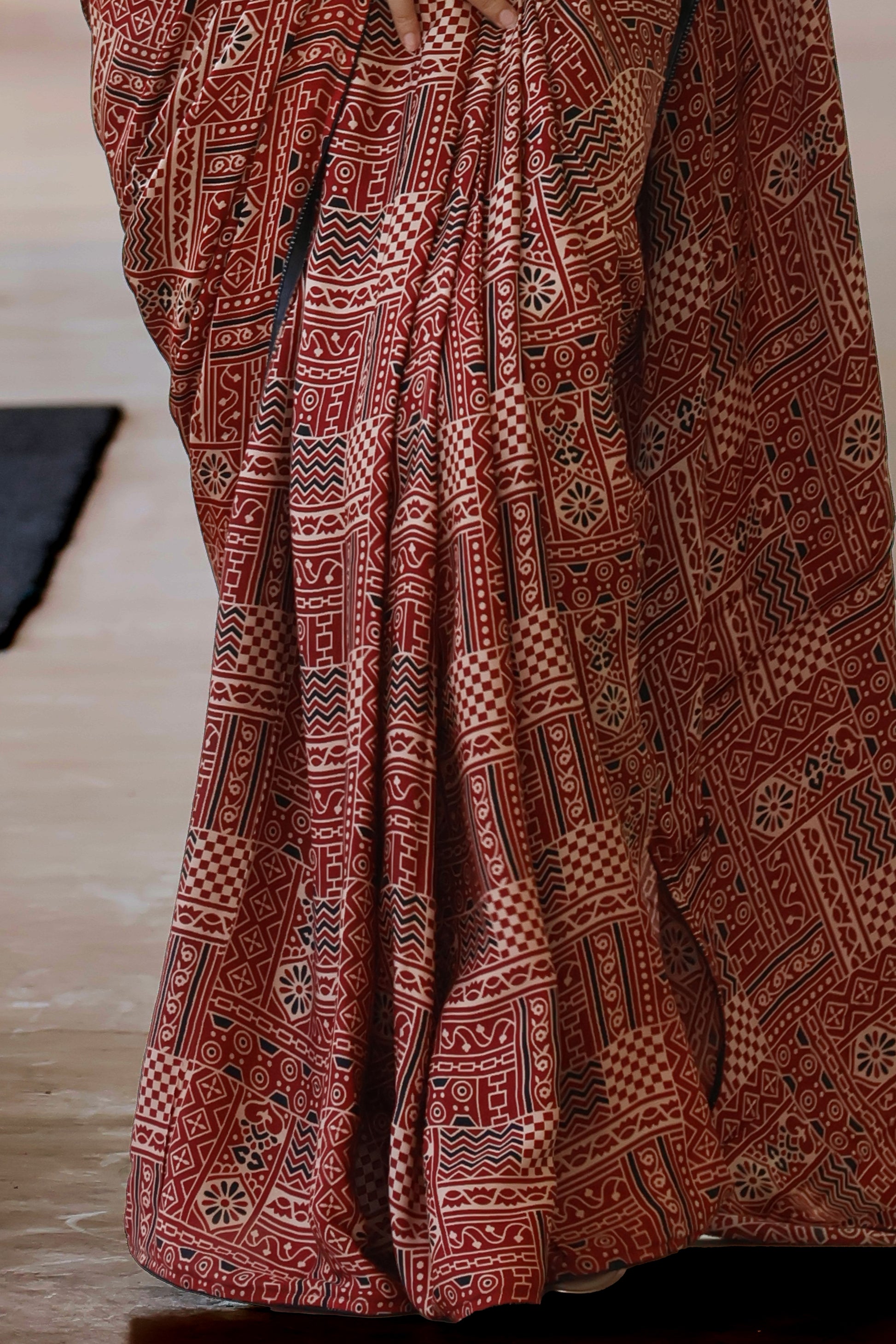 Queen Modal Ajrakh print saree