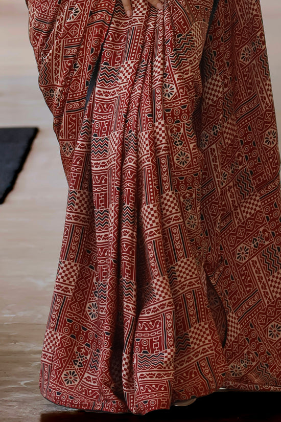 Queen Modal Ajrakh print saree