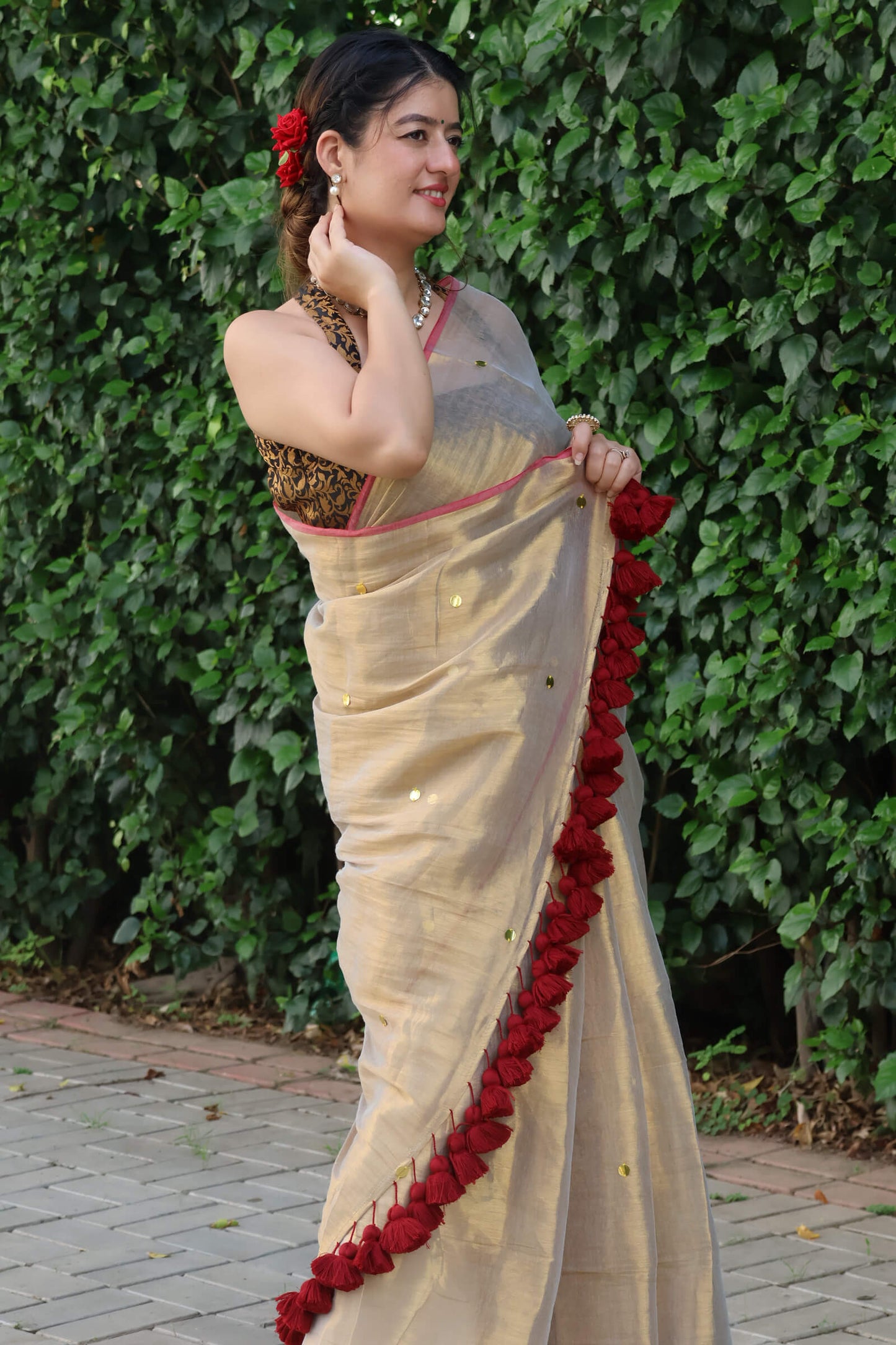 Demure - Elegant Tissue Saree Without Blouse