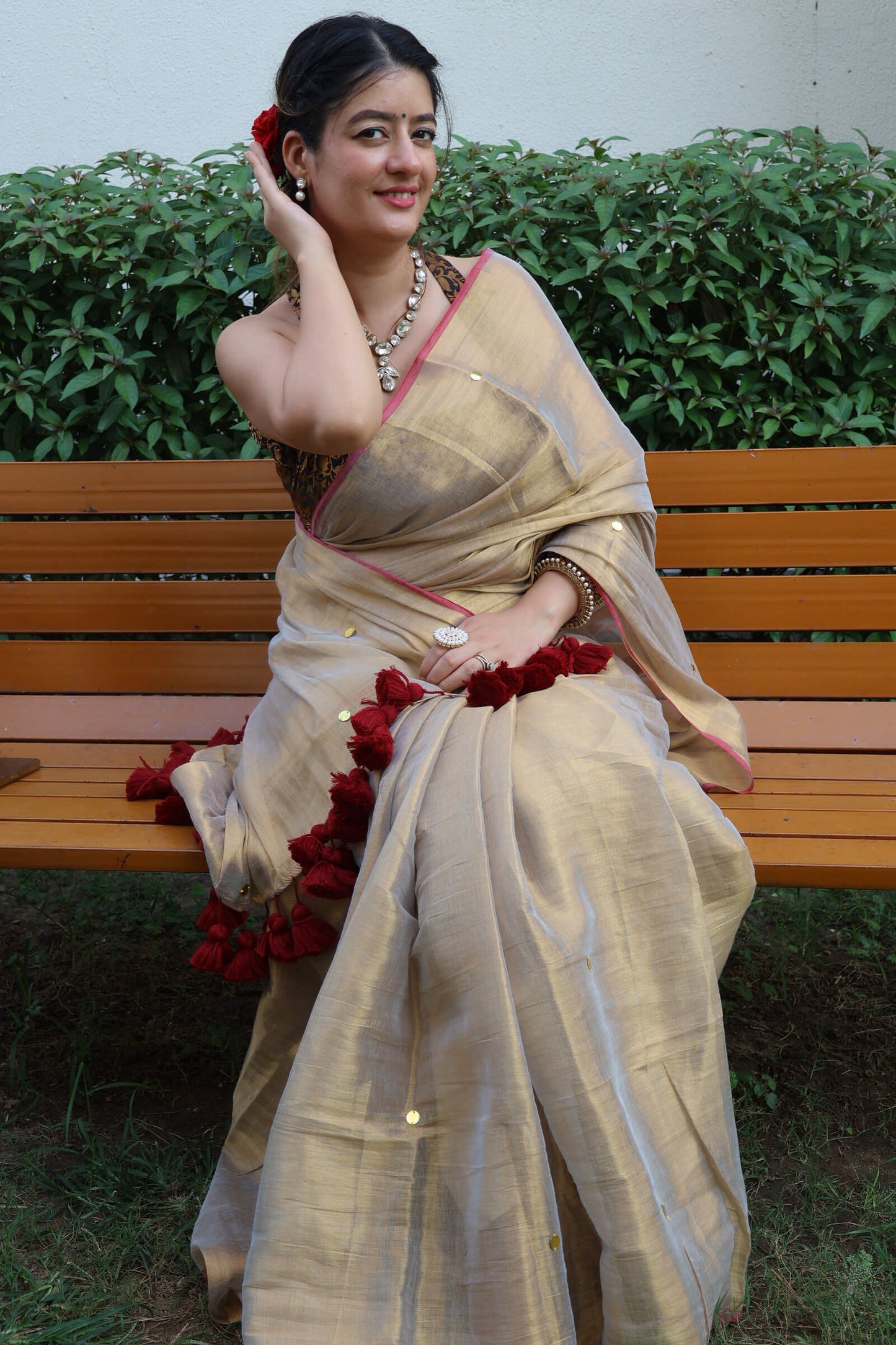 Demure - Elegant Tissue Saree Without Blouse